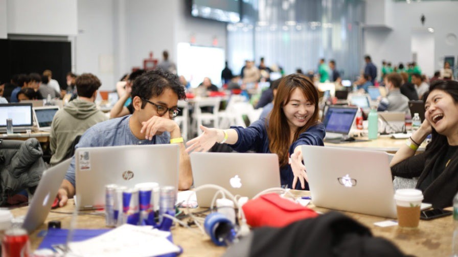 Hackathons là gì? Top các Hackathon hàng đầu hiện nay