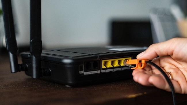 Khởi động lại Router