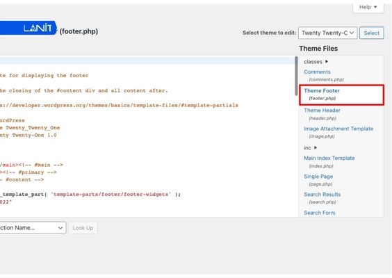 Sử dụng file footer.php thường phù hợp với người có kiến thức cơ bản về code