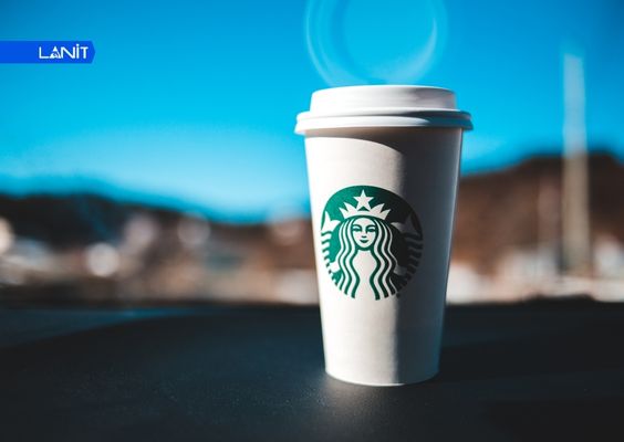 Starbucks sử dụng nhiều phương pháp nghiên cứu để tìm ra hành vi tiêu dùng của khách hàng
